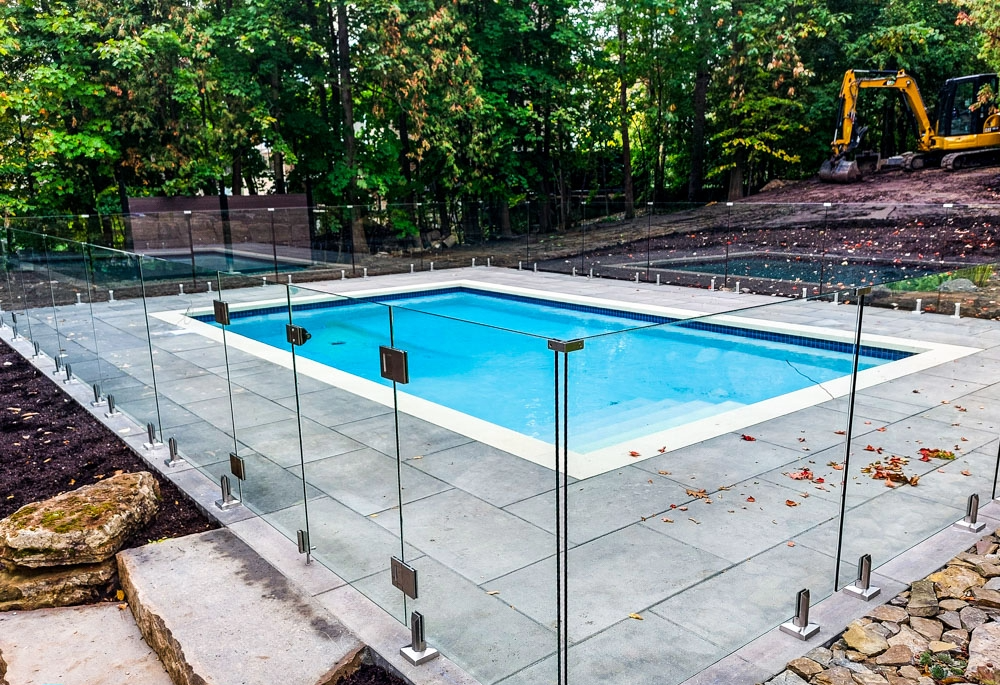 Tempered Glass 12 46 18 - Pool Fence