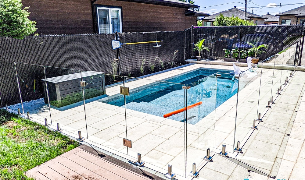 Tempered Glass 12 46 40 - Pool Fence